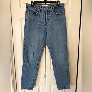 Women’s Levi’s Wedgie Jeans 28